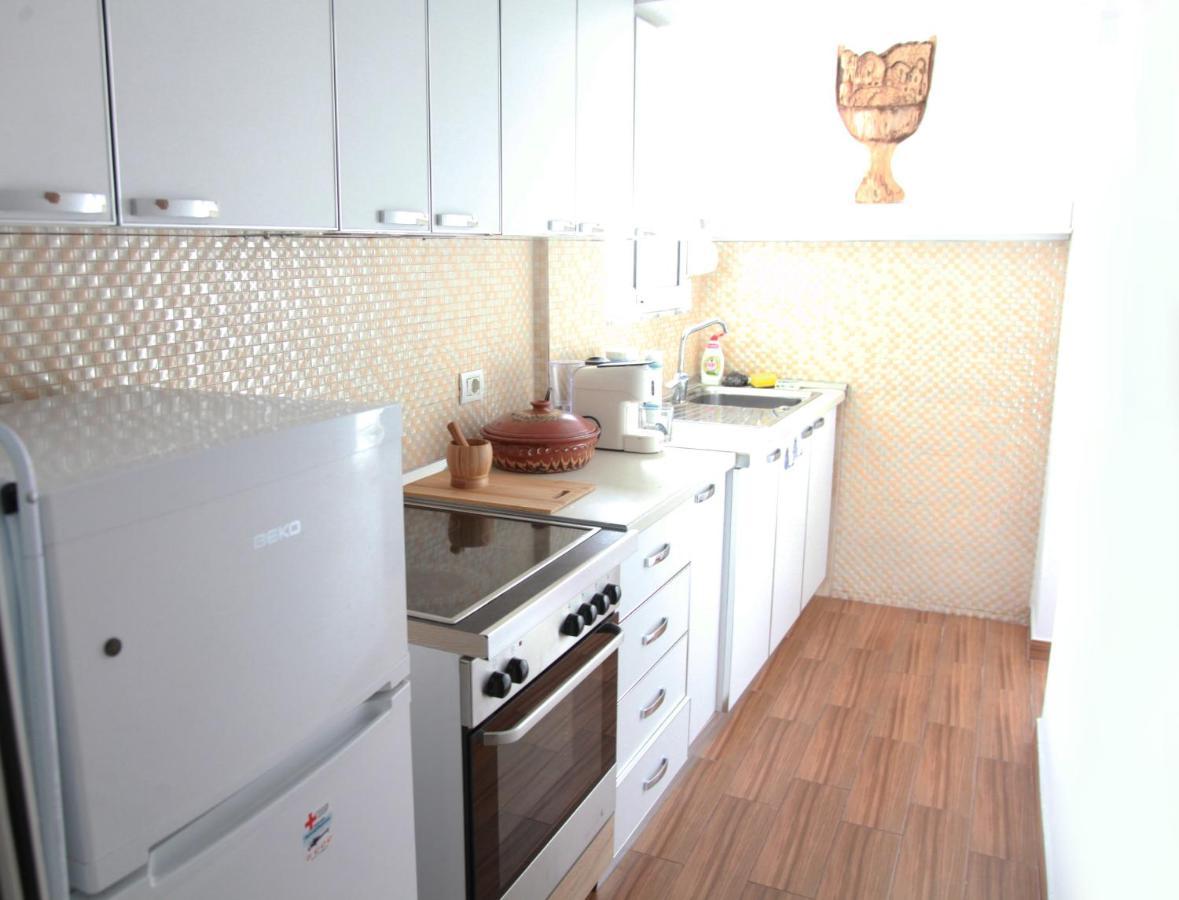 Cozy Central Apartment ティラナ エクステリア 写真