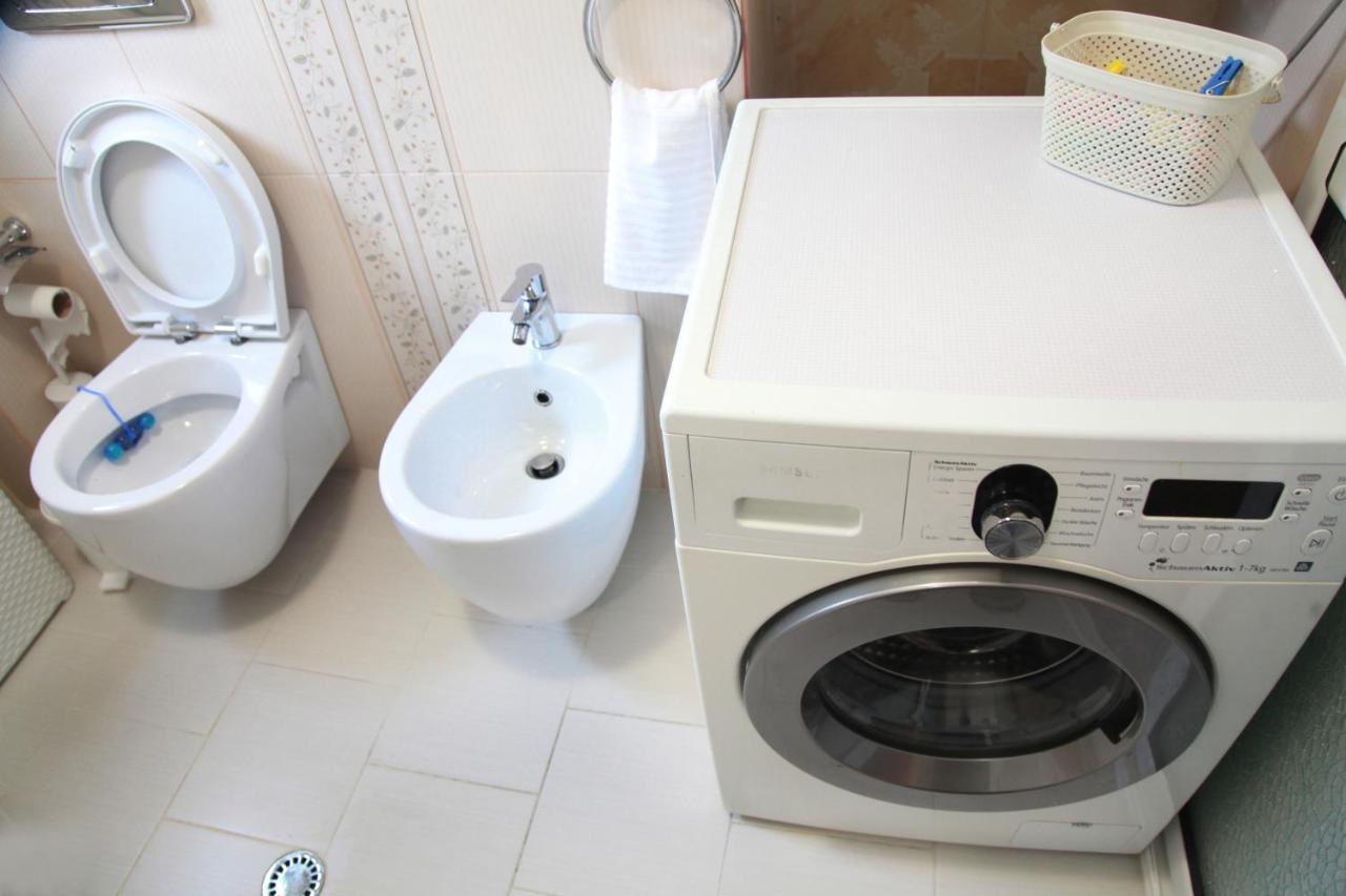 Cozy Central Apartment ティラナ エクステリア 写真